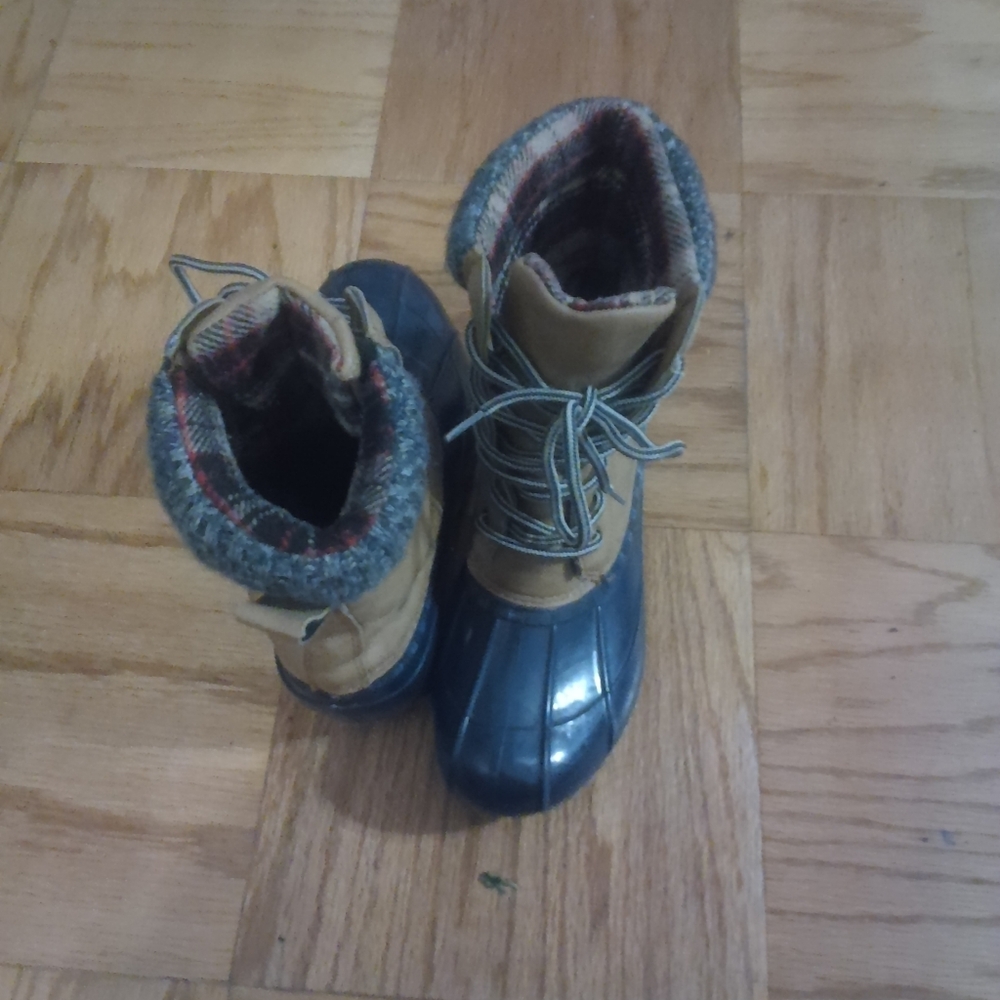 Just Fab Duck Boots Stylish Women's Tan and Blue Boots - Picture 6 of 6